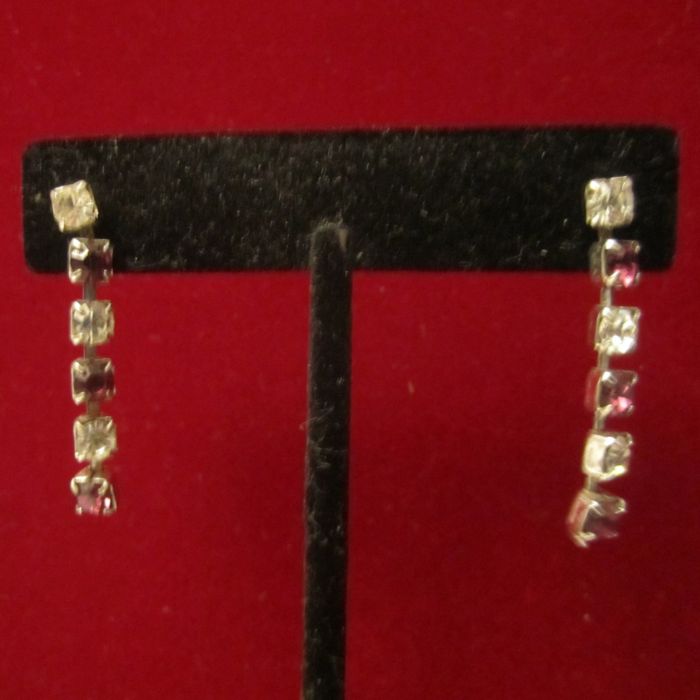 VTG Purple Crystal Rhinestone Dangle Earrings EUC
